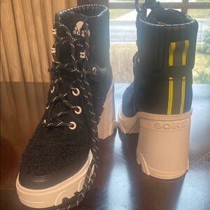 Sorel Black and White Boots